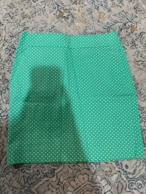 Ann Taylor Green Polka Dot Pencil Skirt Size Zero (0)
